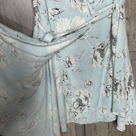 Free People Wrap Dress Size S Mini V Neckline Ruffle Floral Romantic Blue - Picture 4 of 8